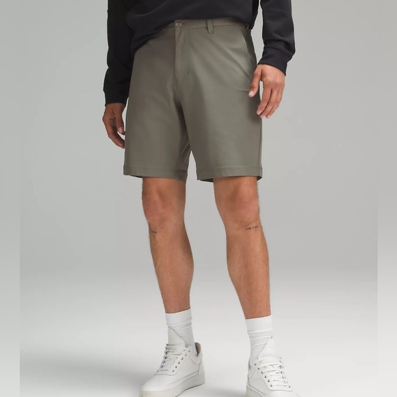 Lululemon Commission Classic-Fit Short 9" Warpstreme - Picture 3 of 8